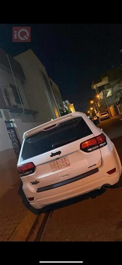 جیپ گراند شیرۆکی